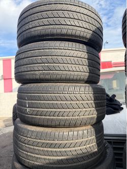 245/45r19 BRIDGESTONE en perfectas condiciones de Vida las 4