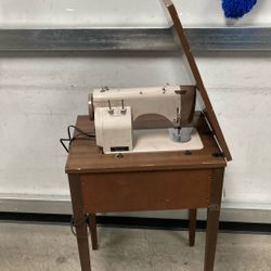 Ricarr Vintage Sewing Machine