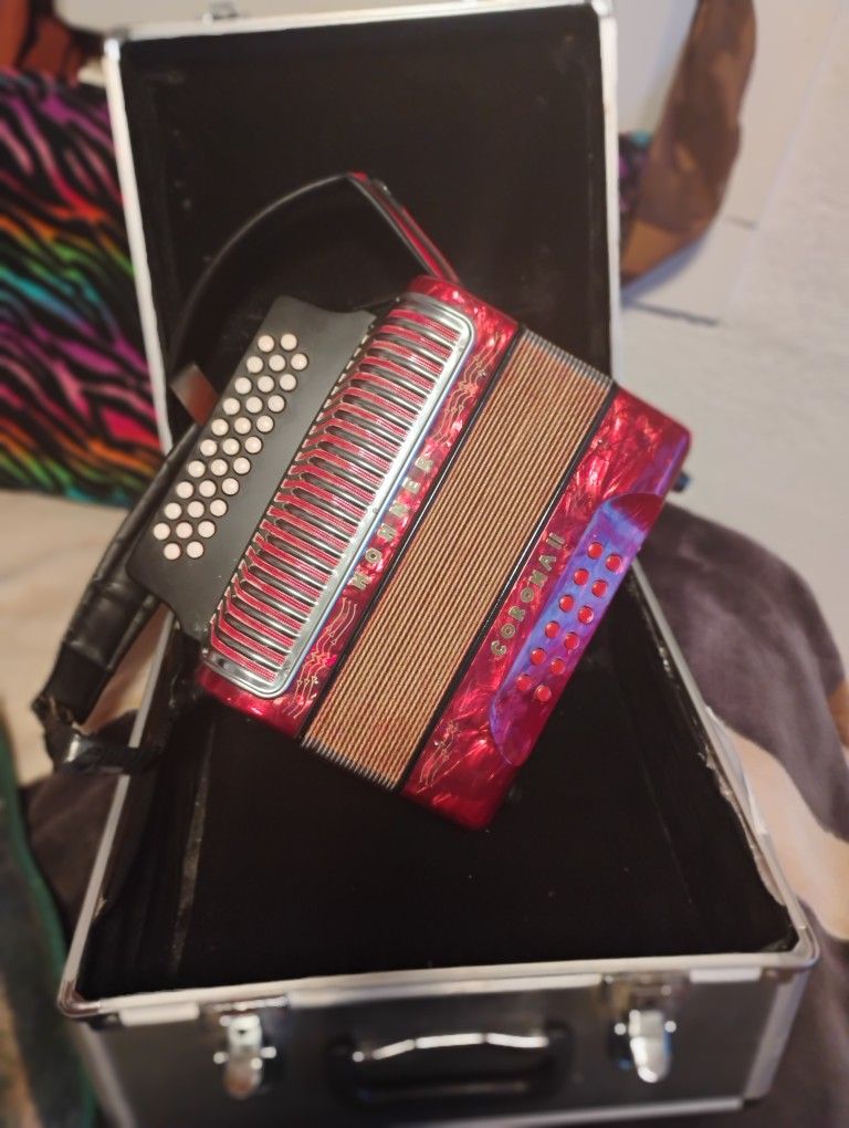 Hohner Corona  2 / GCF  Accordion!!!!