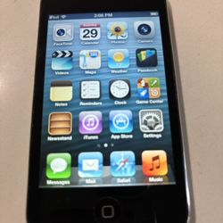 Old Ipod Touch 32gb In Good Working  Condition 