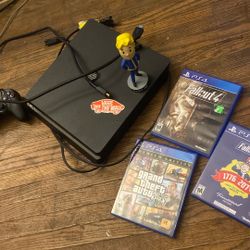 PlayStation 4 Slim 1 TB  