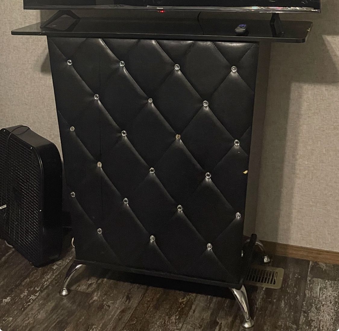Bar stand
