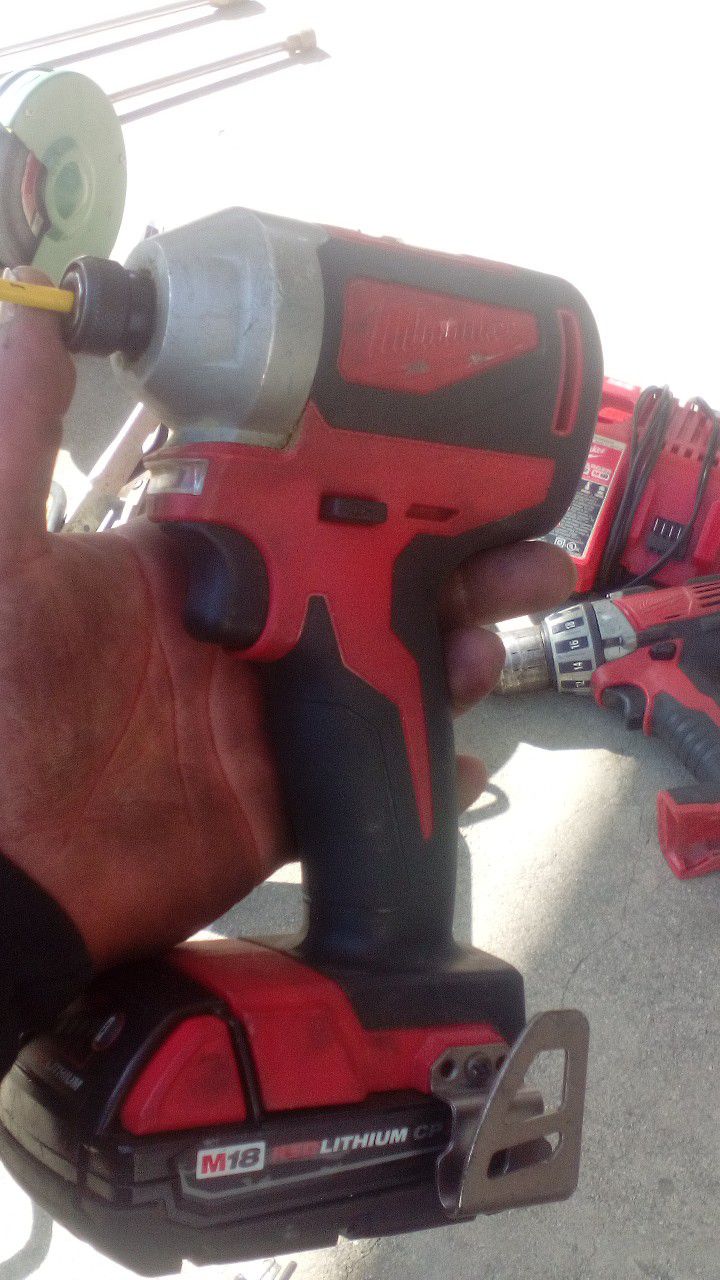 Bundle deal power tools