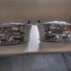 Headlights for dodge ram 1500 ,2500 ,3500 4 jen