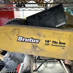 Brutus 2 HP Professional Tile Saw
