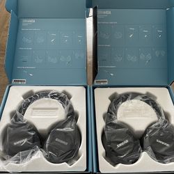 Brand New Studio Shure  SRH 440a Headphones