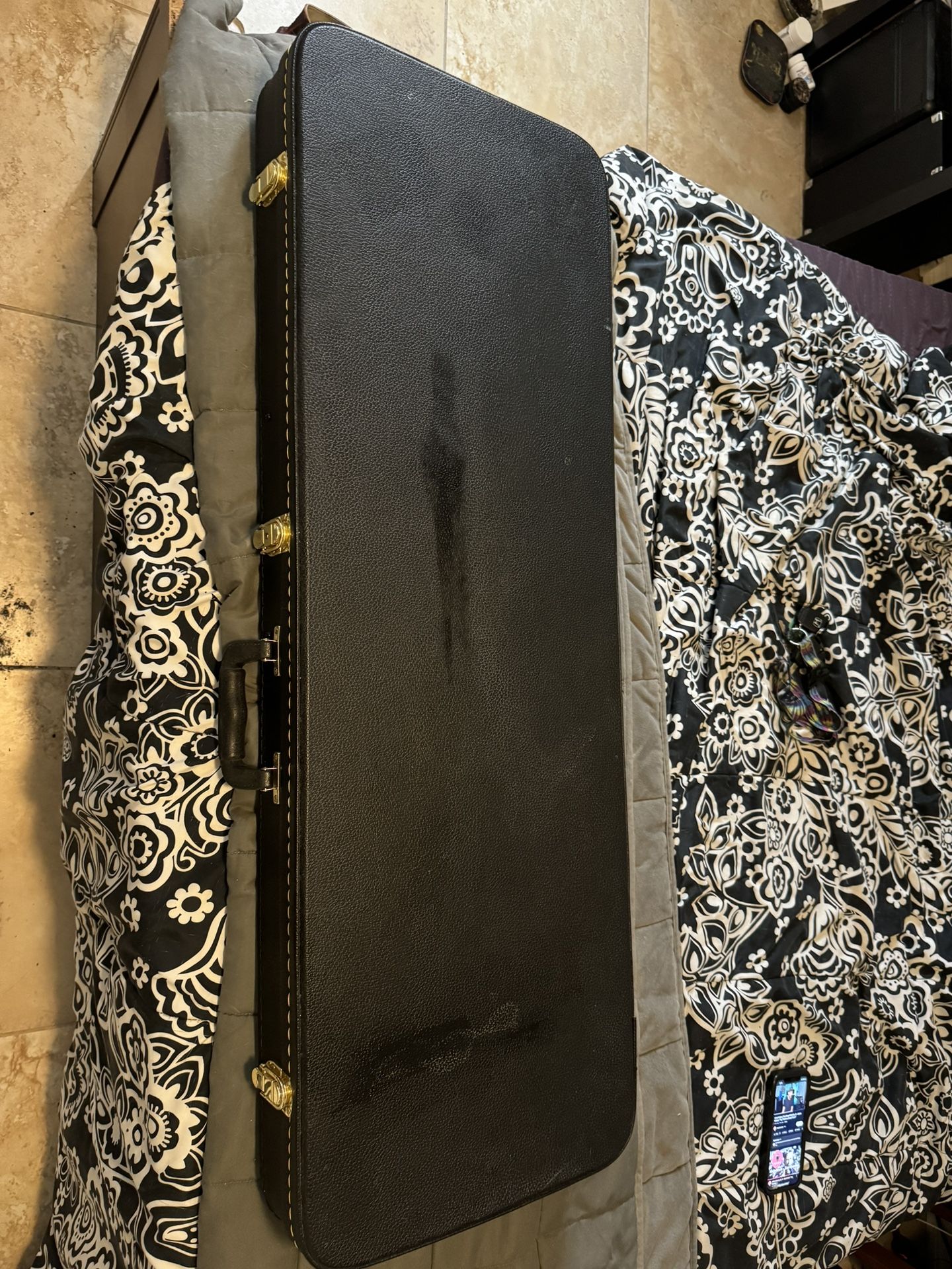 Hard shell Guitar Case