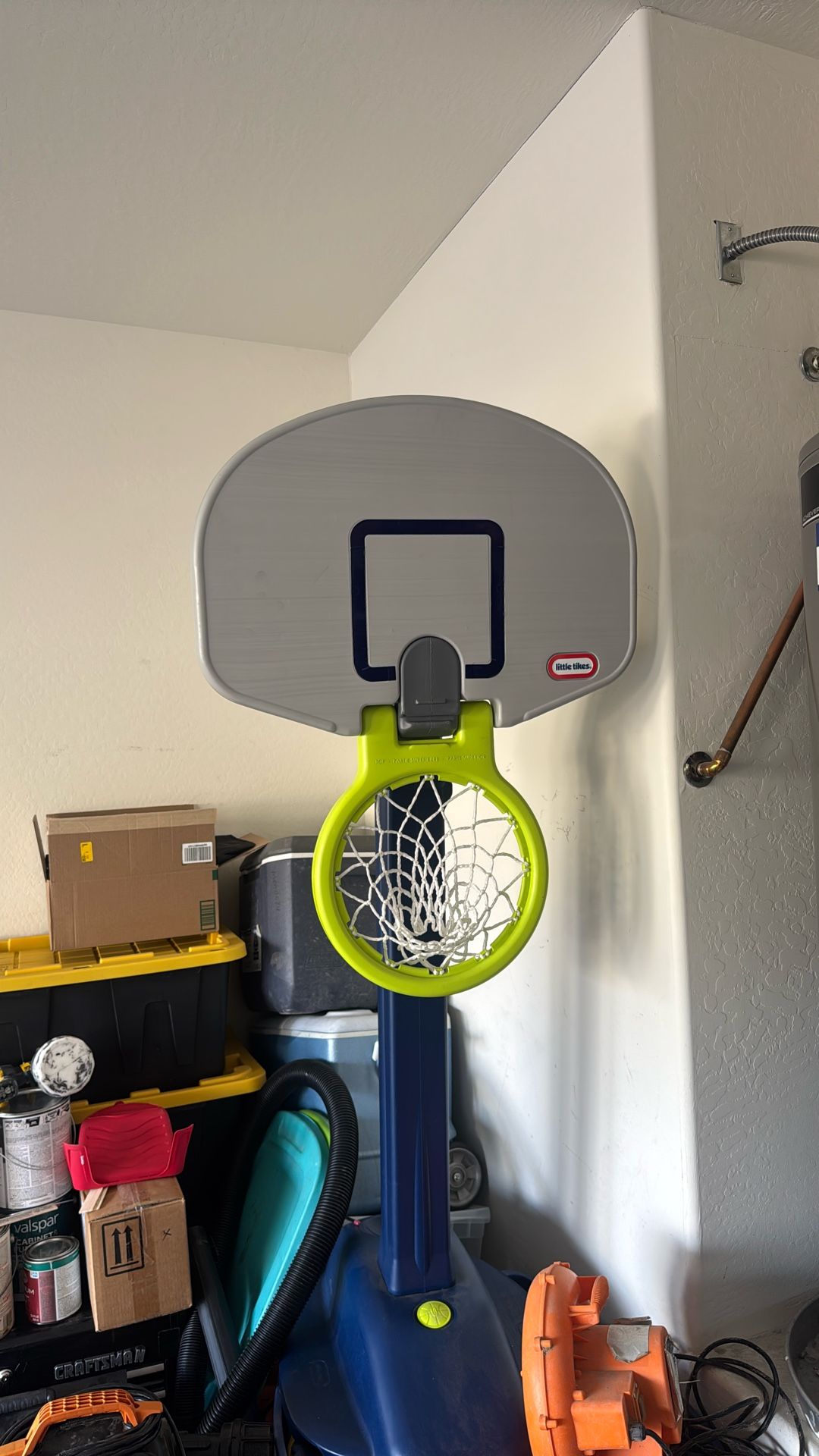 Basketball Hoop 