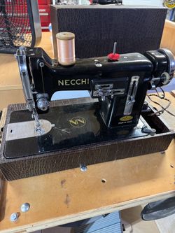 Vintage Italian NECCHI BU Sewing Machine – Made in Italy – Original Case