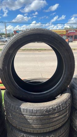 Leao 275/45R20 (Set of 4)