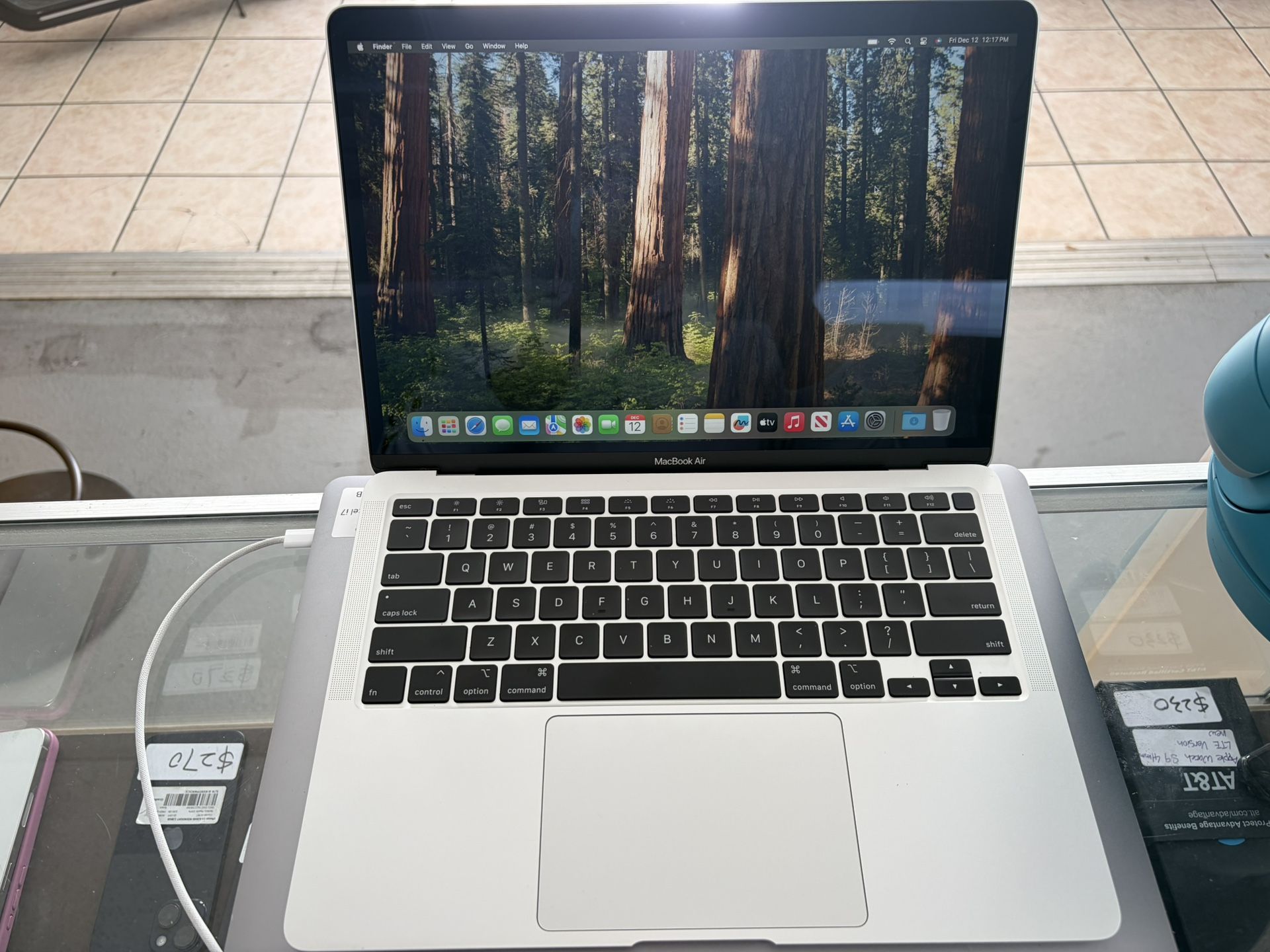 MacBook Air 13inch 2020 Core i3 8GB 256GB