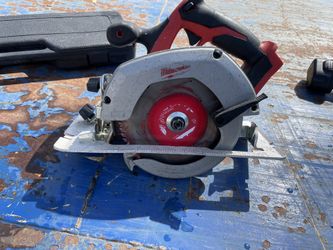 M18 FUEL 18V Lithium-Ion Brushless Cordless 7-1/4 in. Circular Saw