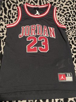 Boys Size Small -8 