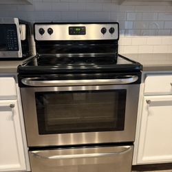 Frigidaire Dishwasher & Electric Range