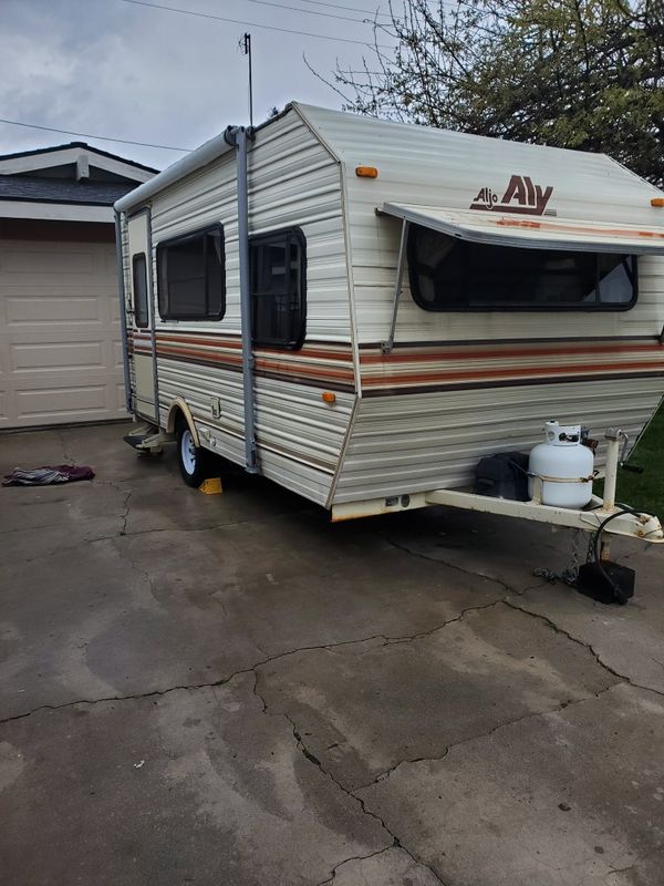 1990 Aljo Aly travel trailer 17ft for Sale in Calimesa, CA - OfferUp