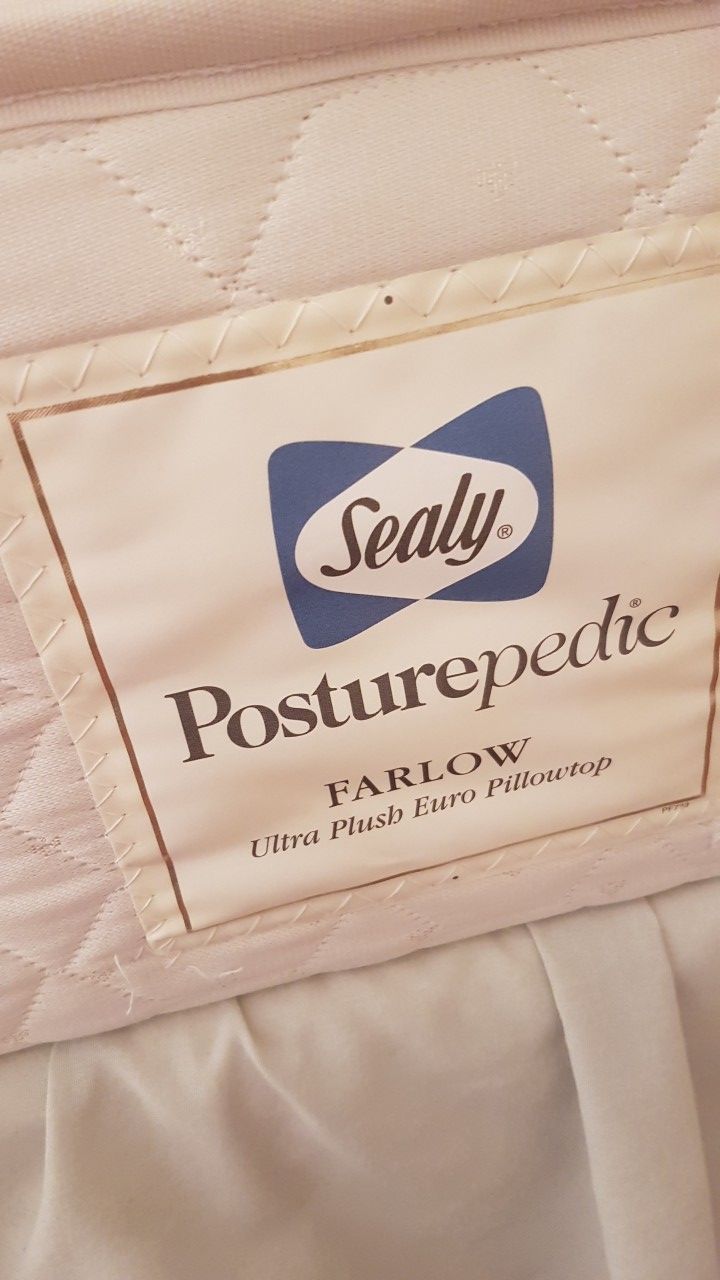 Sealy Posturepedic Farlow Ultra Plush Pillow top mattress Queen Size complete set and sheet sets - $410
