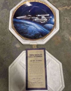 Franklin Mint Star Trek Triple Nacelled Future Enterprise Plate