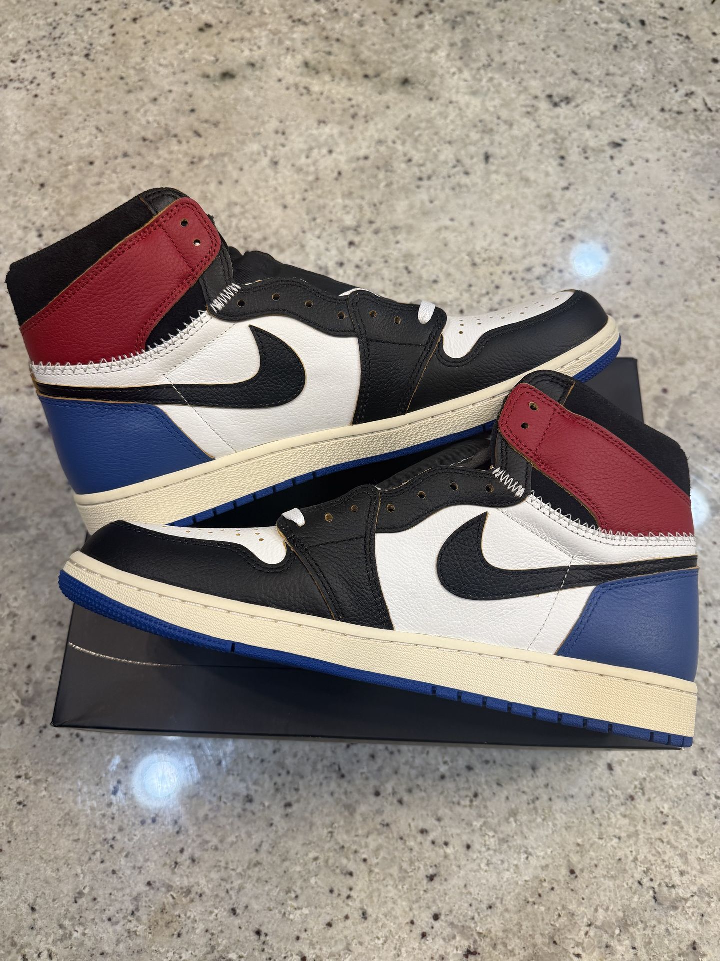 Jordan 1 x Fragment