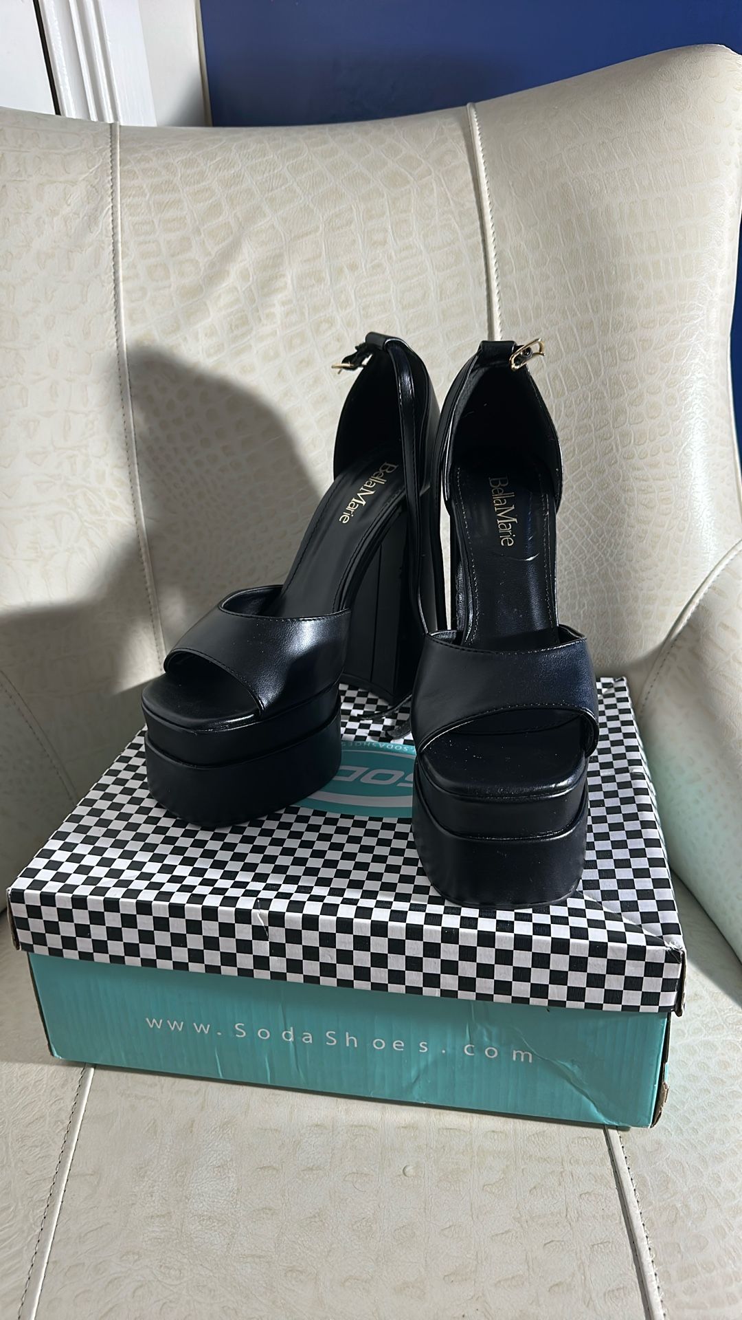 Vintage Bella Marie Black Stiletto Heels (1960s-70s) Gently Used