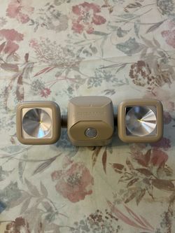 MR BEAMS HIGH PERFORMANCE 500 LUMEN WIRELESS BATTERY POWERED MOTION - TAUPE