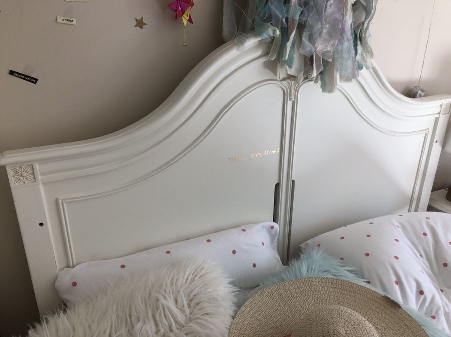 Young America by Stanley furniture crib convert to toddler bed and full size bed