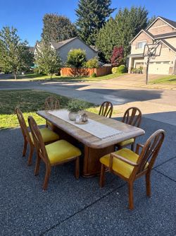 FREE DELIVERY Farmhouse Dining Table w/6 chairs
