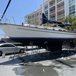 Gulfstar 37’ Sailboat
