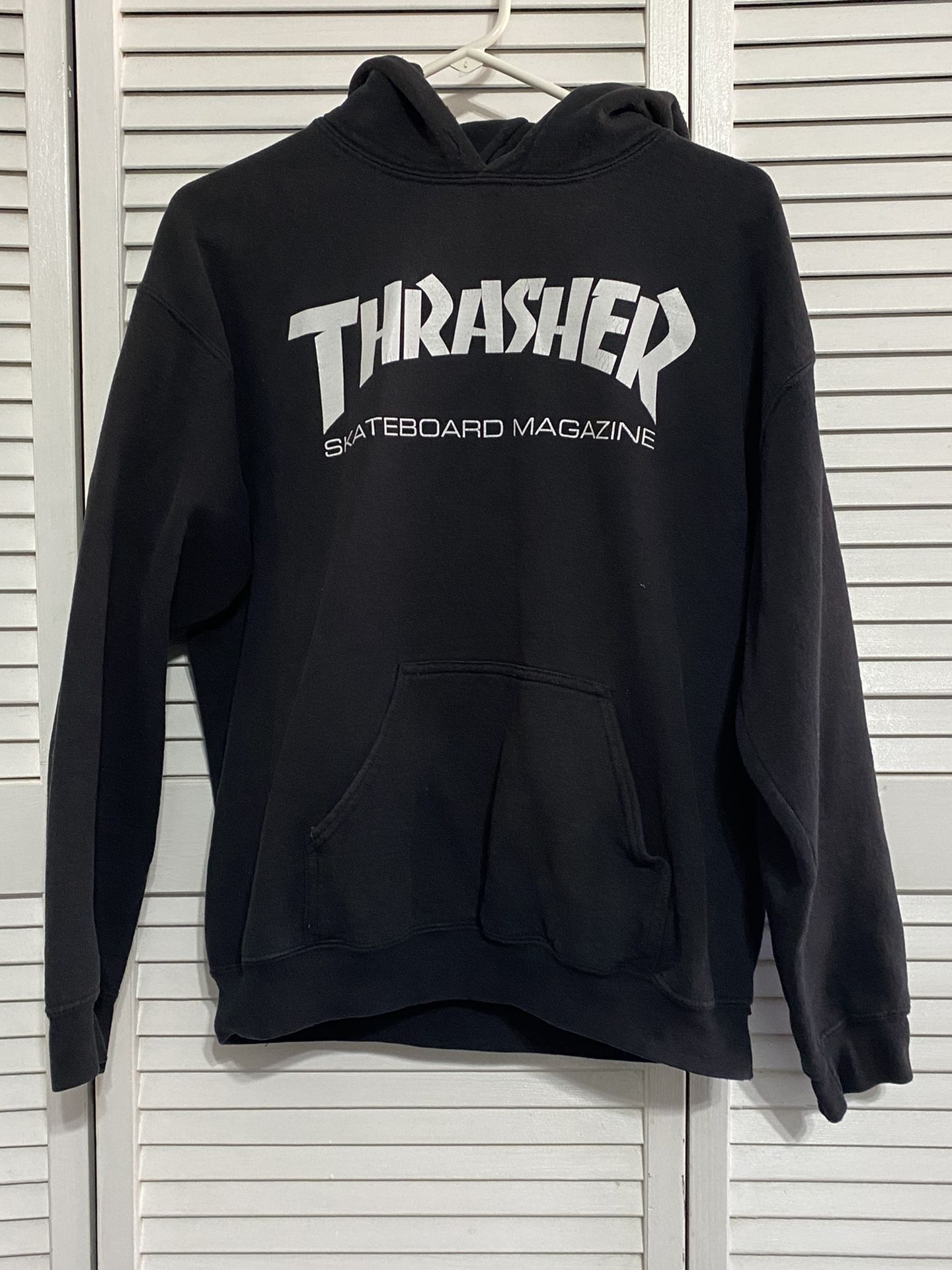 Men’s Thrasher Hooded Sweatshirt size medium