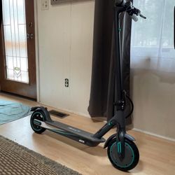 Electric Scooter For Adults Up To 20mph  350W Motor Foldable E-scooter With Dual Breaking System And App Control 