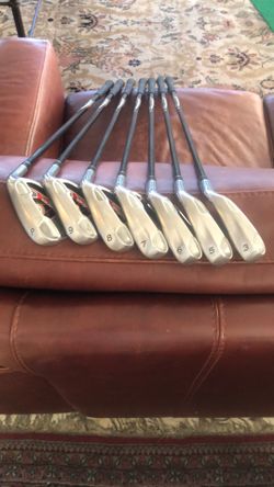 TaylorMade Burner Plus RH Iron Set 5-PW REAX 60 Graphite Regular Shafts Good Condition 