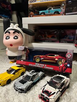 Jada Marvel Avengers Iron Man & 2016 Chevrolet Camaro Die-Cast Set