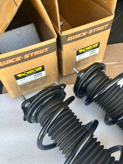 Honda CRV Strut Assemblies