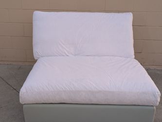 Sixpenny devyn chair