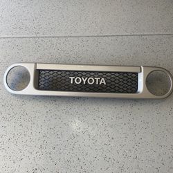 FJ Cruiser Grille