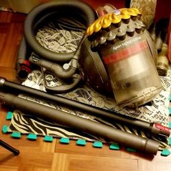 Dyson Big Ball Multi Floor VACUUM 

