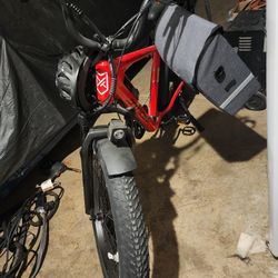 JUICED Bike 
RipCurrent S
Electric Fat-Tire Bike