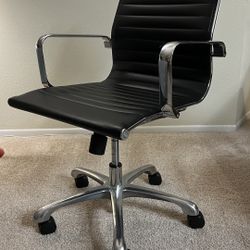 Desk chair