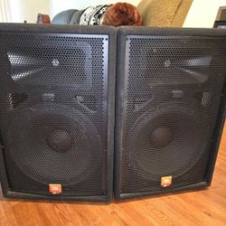 2 JBL JRX100(115) Speakers