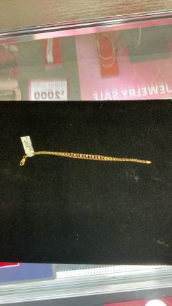 GOLD BRACELET 