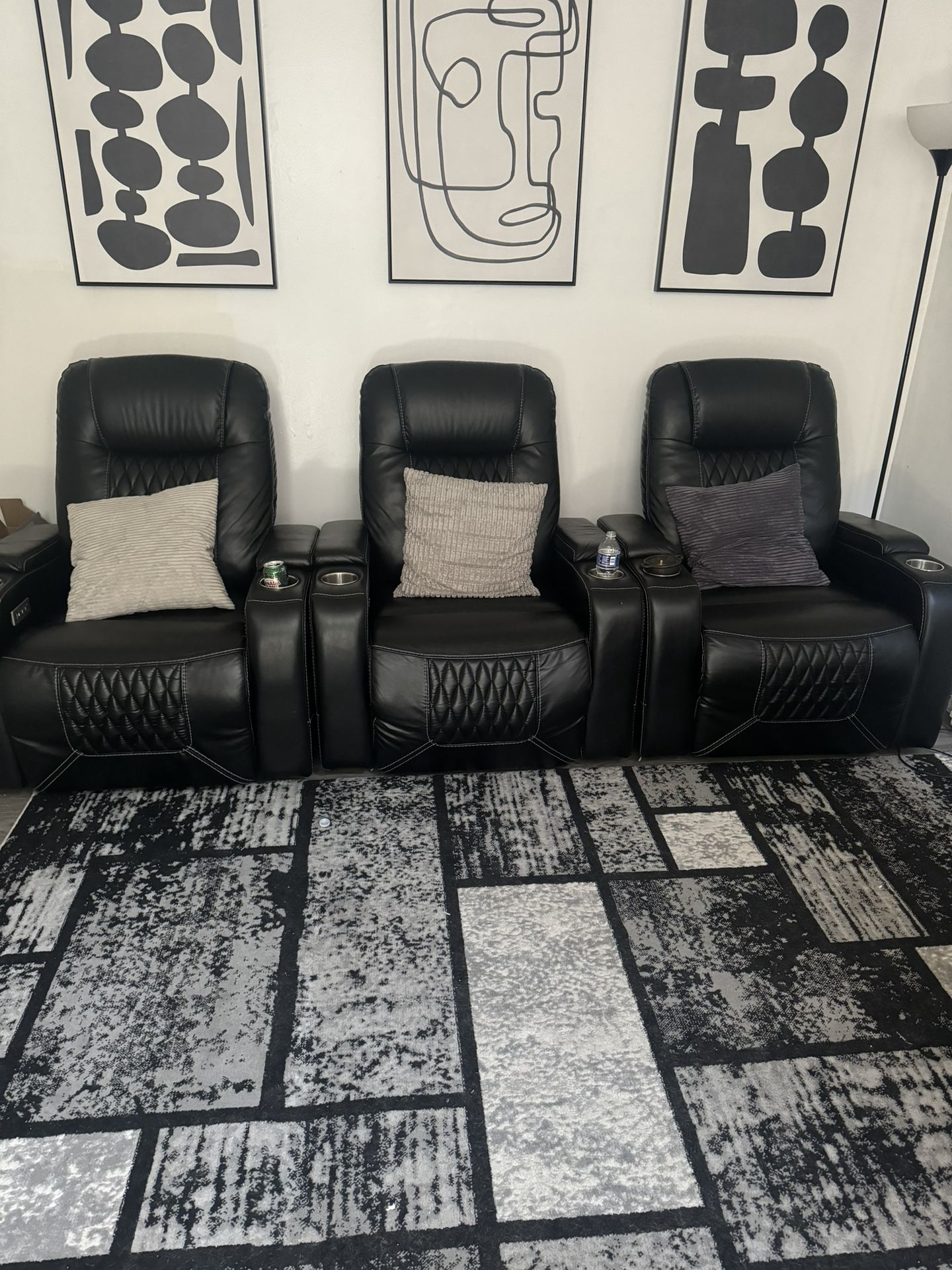 Movie Theater Seats ( Willing To Deliver )
