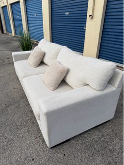 ASHLEY FURNITURE LARGE SOFA 💎