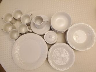 Vintage Gibson Embossed Fruit Off White Dinnerware SET Of 6, 38 Pices