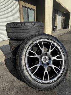 19” Tesla Model S Tempest 2021-2026 OEM Wheels & Tires