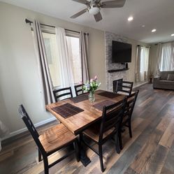 Dining Table  With  6 Chairs 