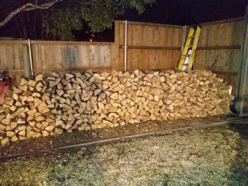 Split Oak 🔥 Firewood Delivery
