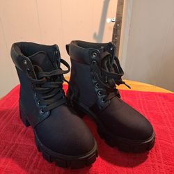 YOKI Women's Ankle Boots Sz 7.5 Chunky Combat Boots Black Denem Lace Up