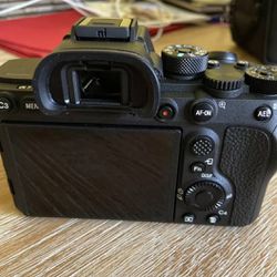 Sony A7R IV  Camera With 16-35mm Sony Lens F2.8 GM