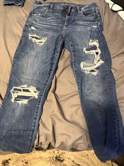 American Eagle Distressed Jeans