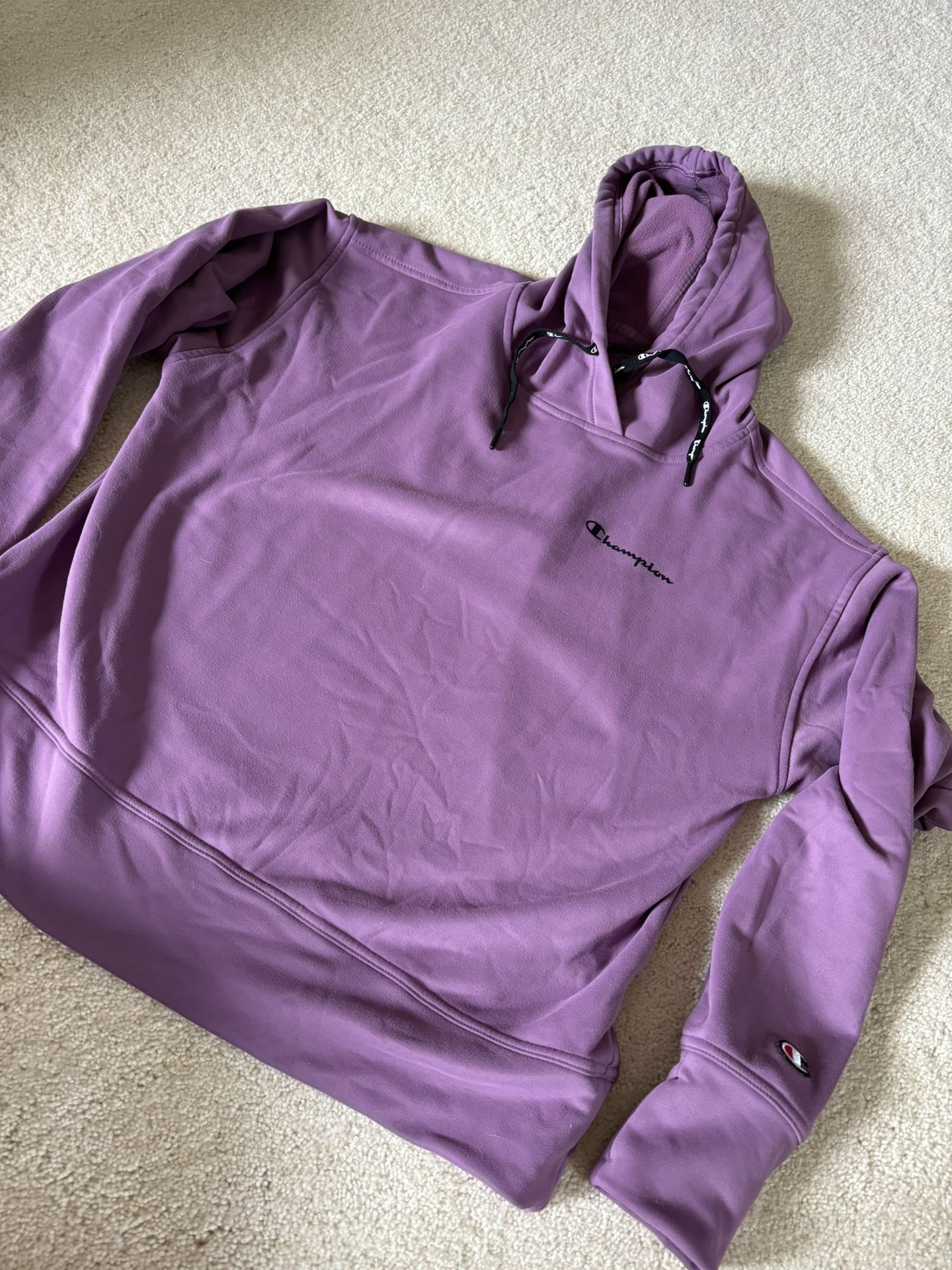 Woman’s Champion Sweatshirt Midnight Aster Size Medium
