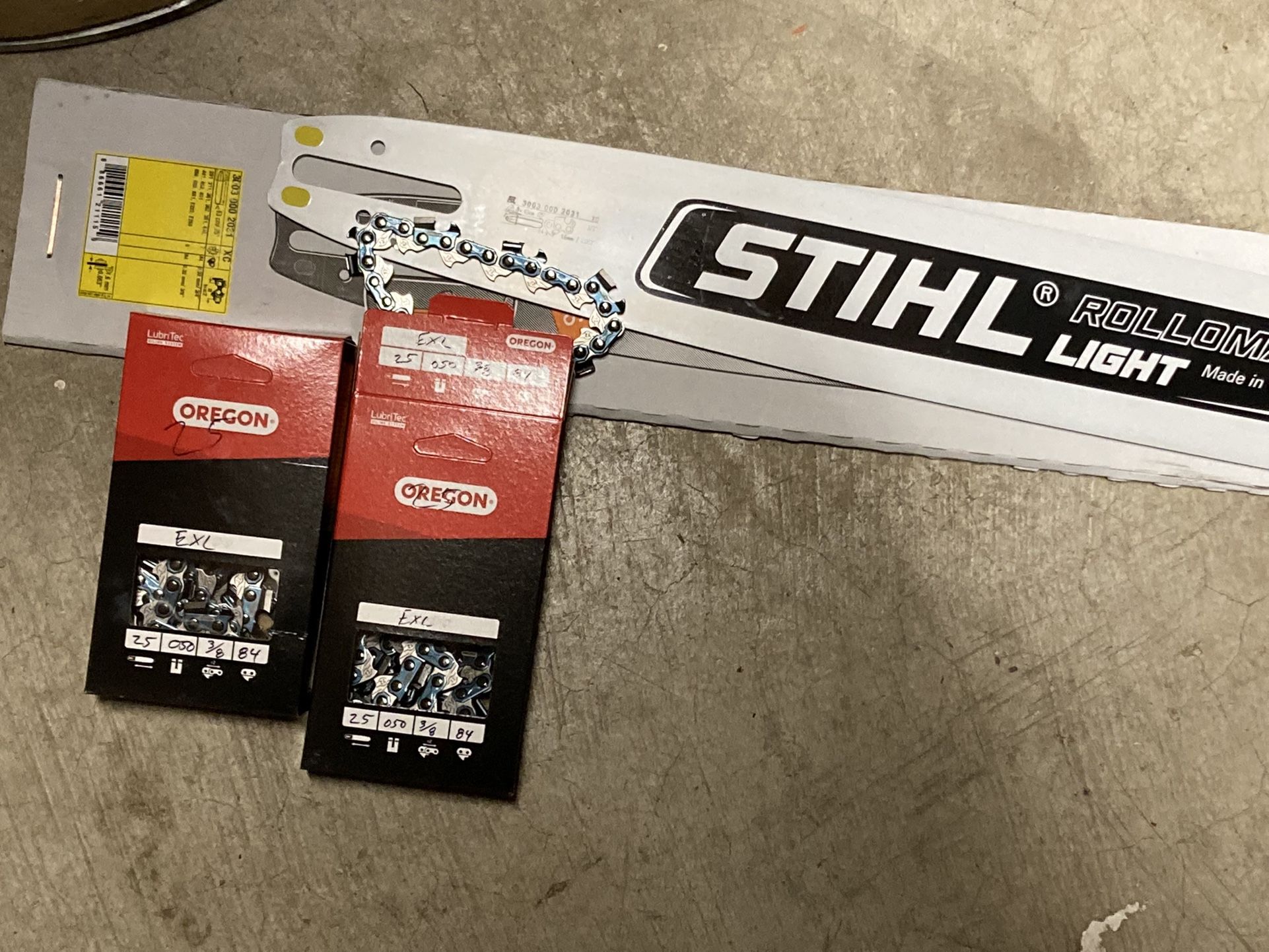 Stihl Chainsaw 25” Light Bar / 2 Oregon Chains